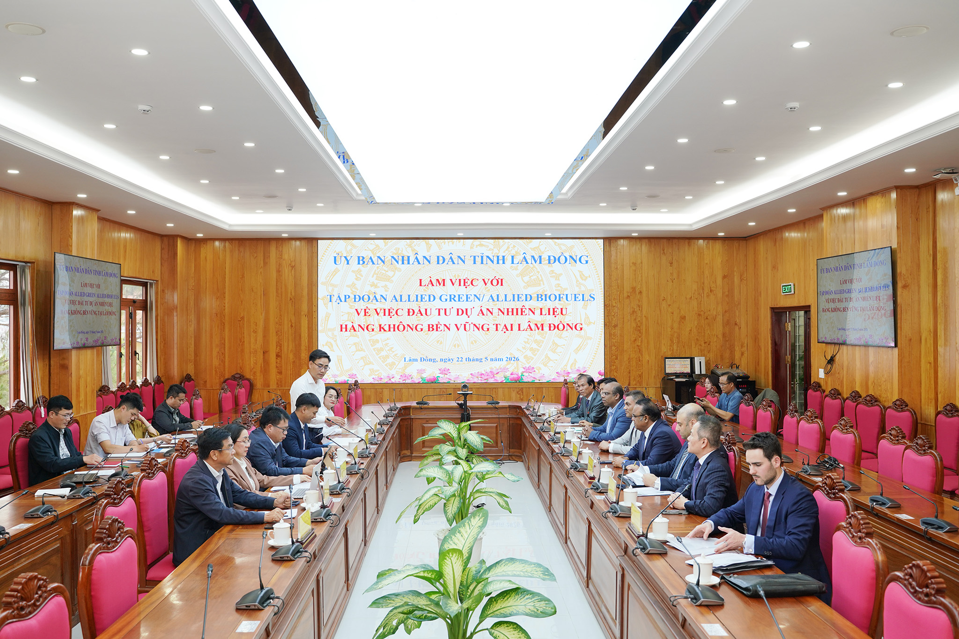 Lâm Đồng đề xuất tổ hợp nhiên liệu hàng không bền vững: Bước thử nghiệm cho chuỗi công nghiệp xanh tại Việt Nam